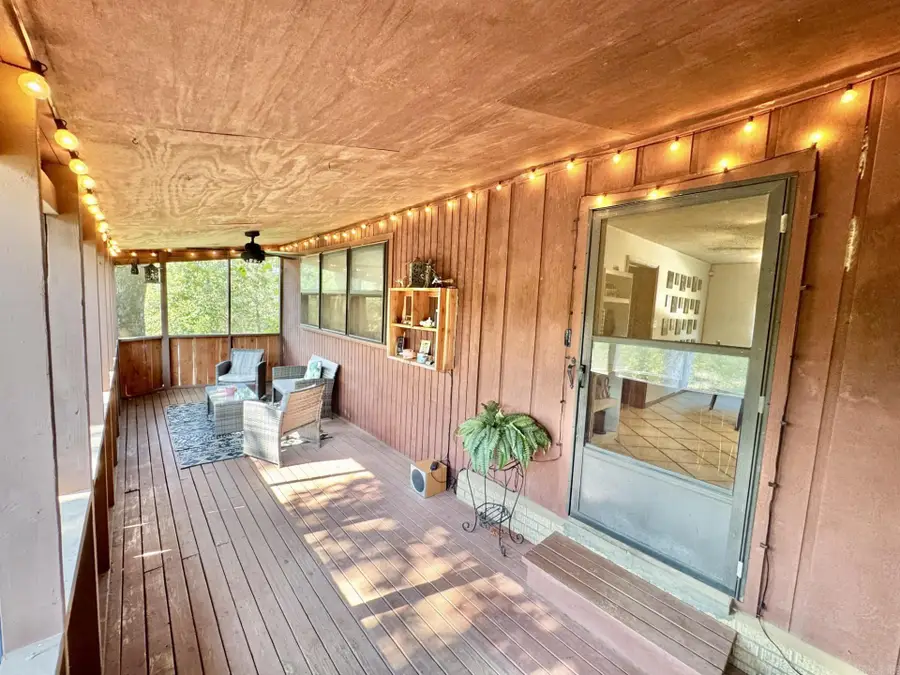 104 Flag Rd., Leslie, AR 72645 - Image #2