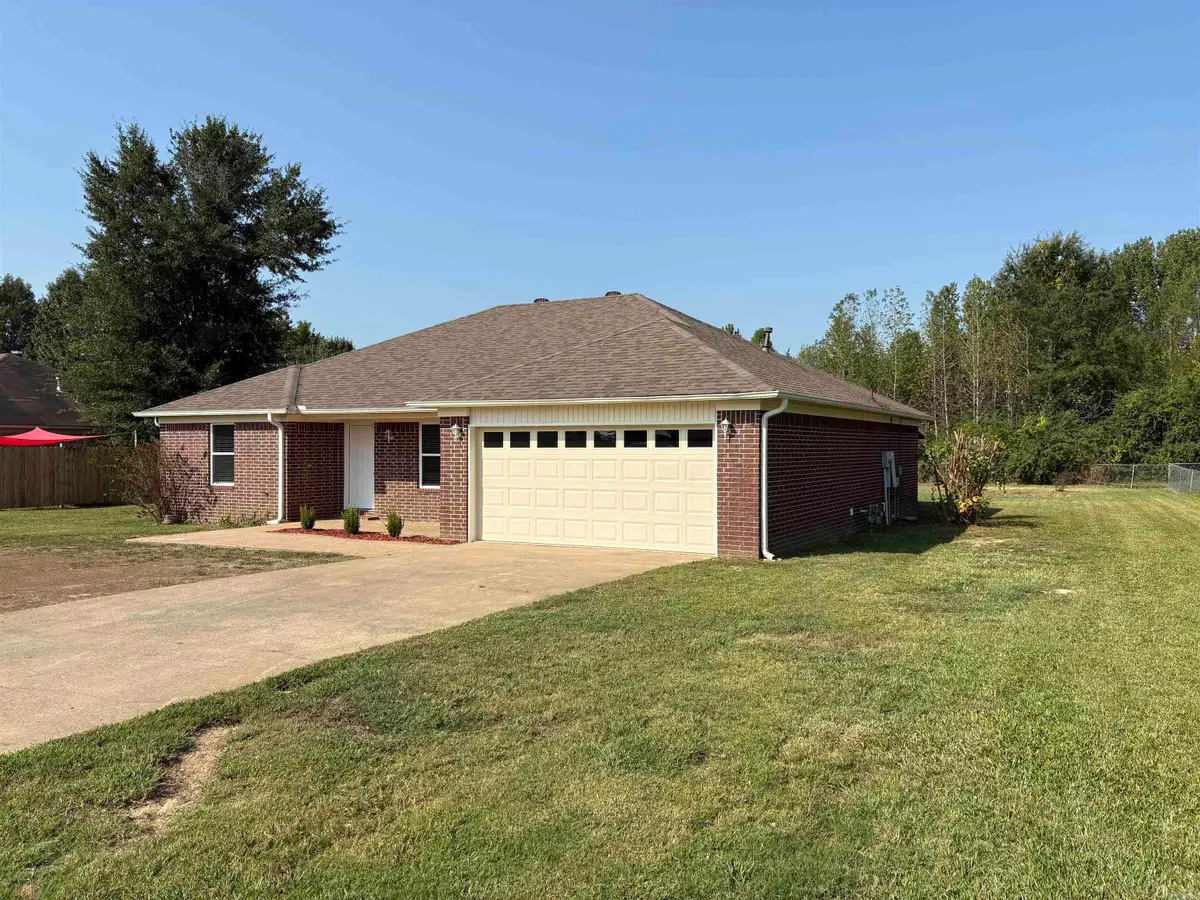 8 Hummingbird Drive, Vilonia, AR 72173 - Image #1