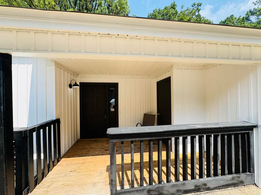 1105 N Oaks Lane, North Little Rock, AR 72118 - Image #3