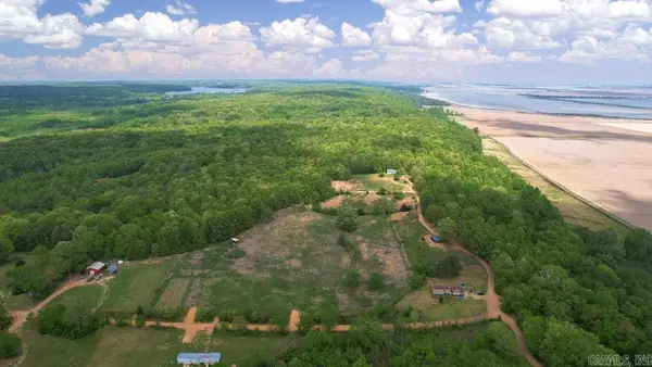 21000 Distress Creek Road, Harrisburg, AR 72432