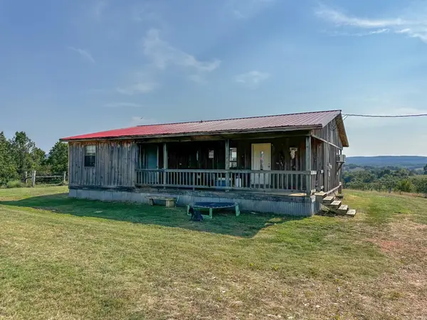 1807 Round Mountain Road, Marshall, AR 72650