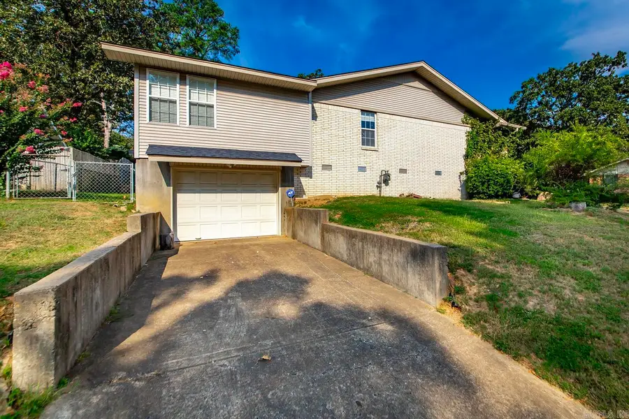 4204 Fox Hill Road, North Little Rock, AR 72116 - Image #2
