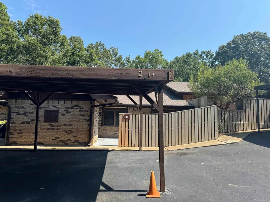 109 Indian Hills St Street #B-11, Hot Springs, AR 71913 - Image #2