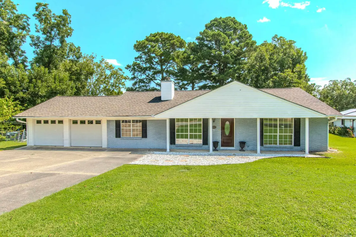 2205 W Lakeview Drive, Benton, AR 72015 - #1