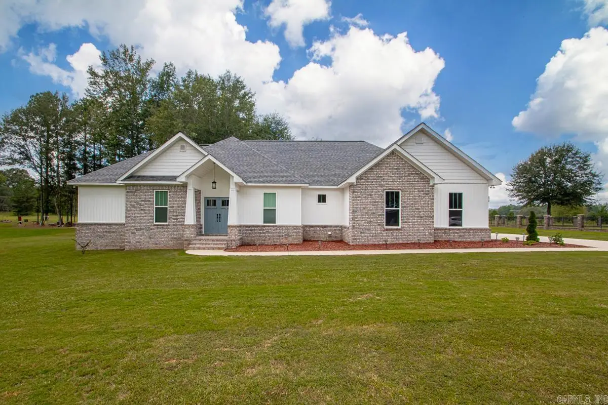 1017 Ridgewood Drive, Banner, AR 72065 - Image #1