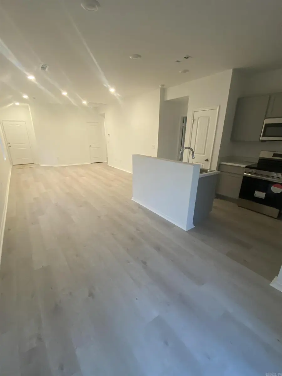 8009 Donna Drive, North Little Rock, AR 72113 - Image #2