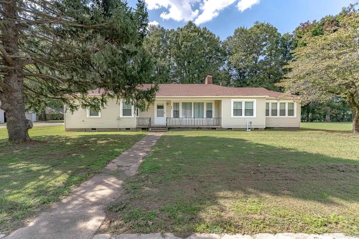 609 S Main St, Leachville, AR 72438 - Image #1