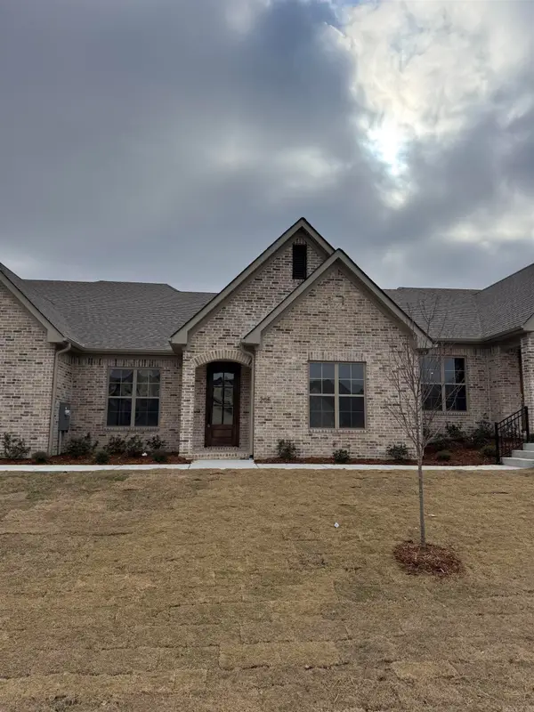 205 Edgewood Circle, Little Rock, AR 72223