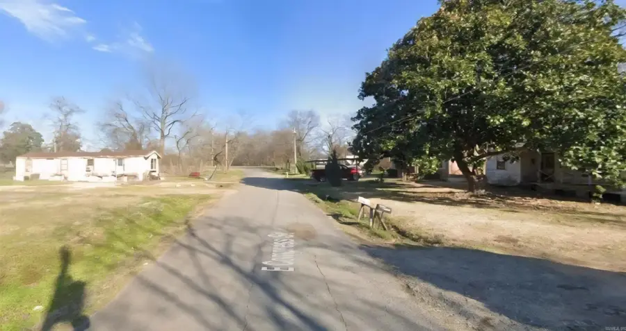 212 E Compress Street, Hope, AR 71801 - Image #3