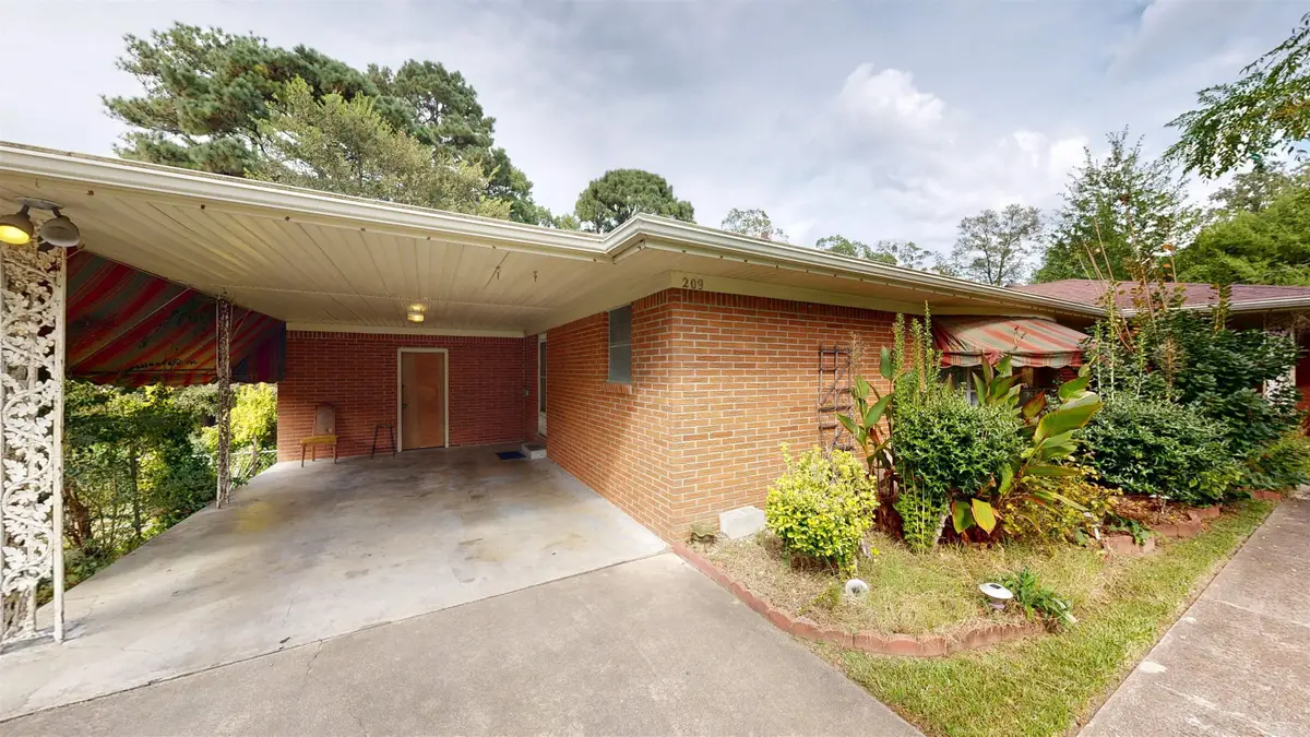 209 Mcmahan Drive, Hot Springs, AR 71913 - Image #1