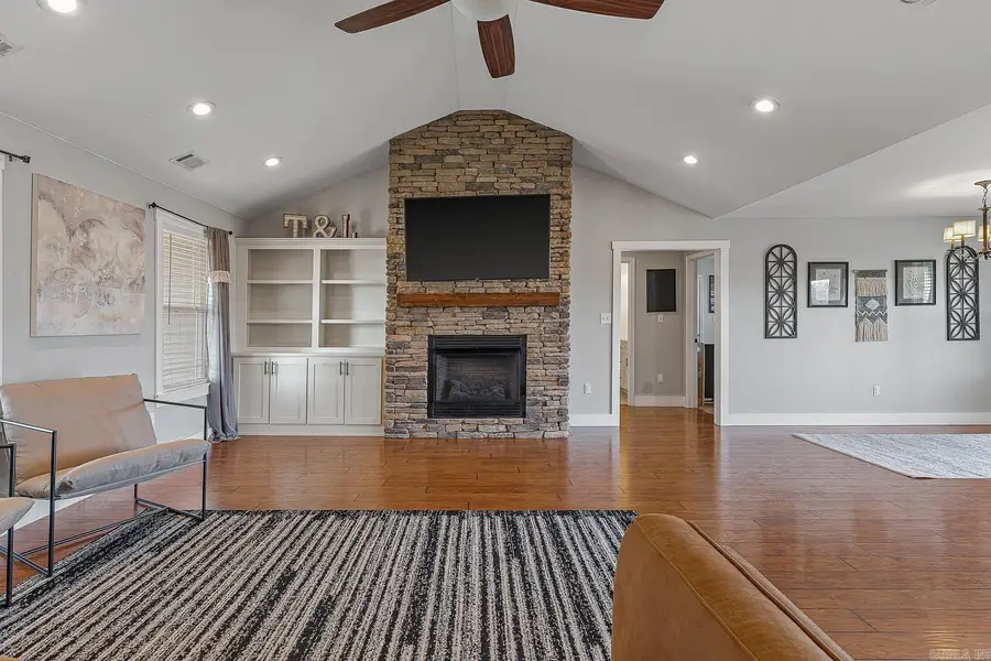 422 Sunset Drive, Paragould, AR 72450 - Image #2