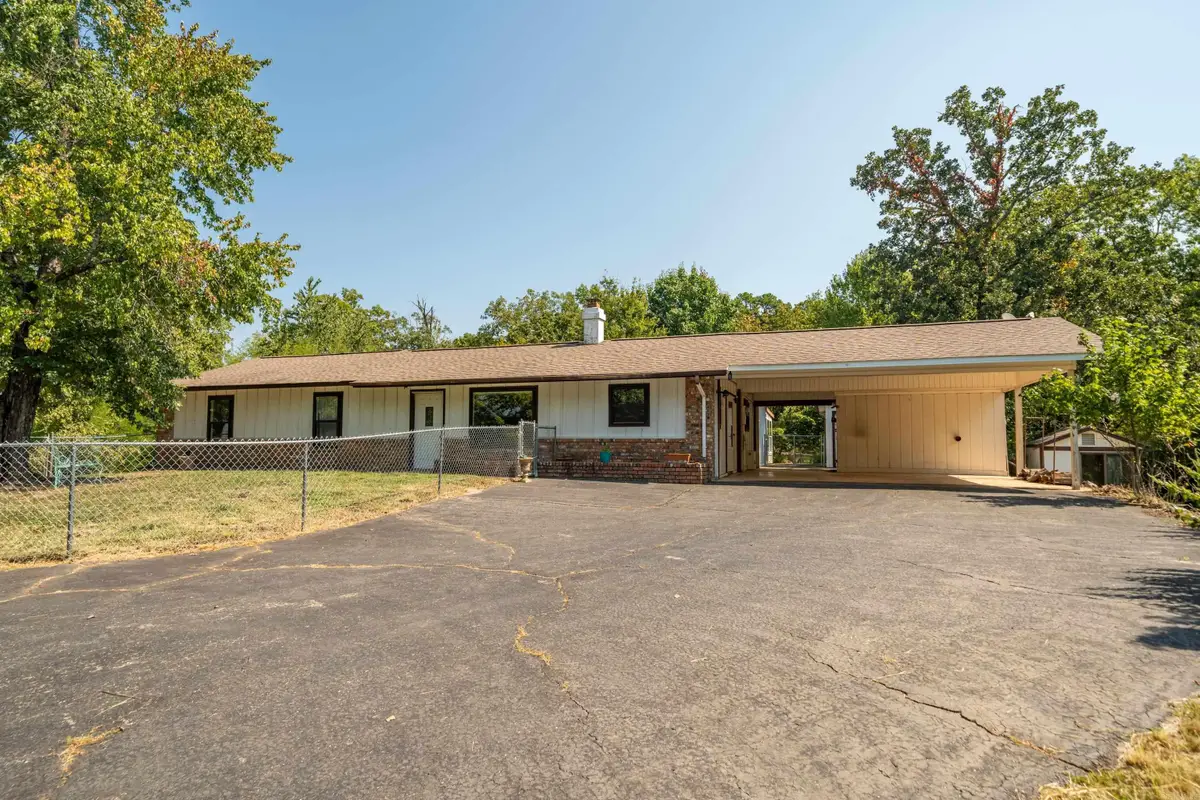 105 Chapparal Court, Hot Springs Village, AR 71909 - Image #1