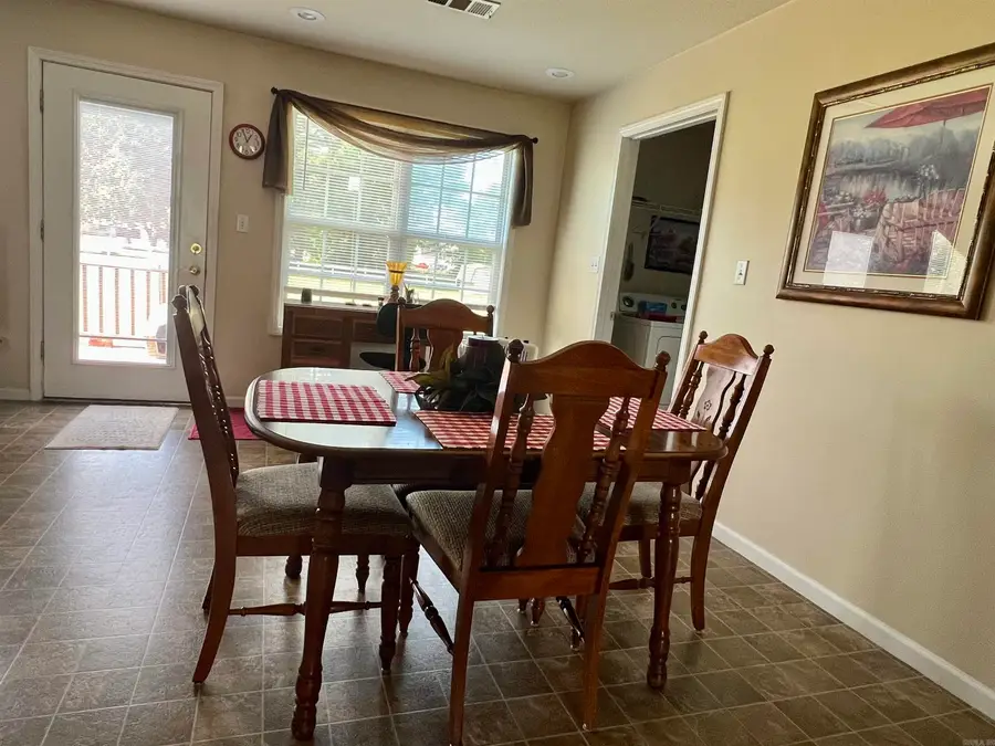 522 Vaughn Drive, Paragould, AR 72450 - Image #3