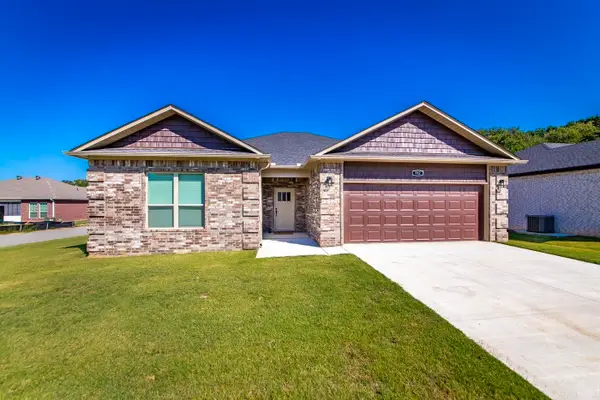 912 E Dell Vista Cove, Cabot, AR 72023