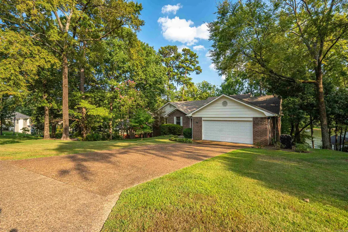 215 Osprey Drive, Hot Springs, AR 71913 - Image #1