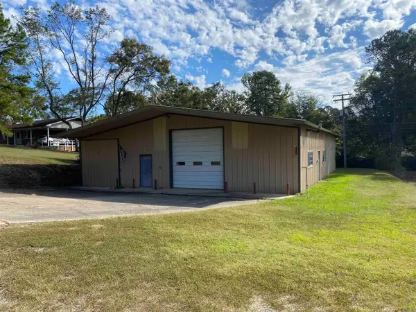 204 Laurel Street, Mount Ida, AR 71957