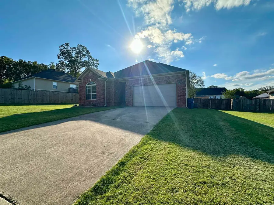 35 Chariot Cove, Austin, AR 72007 - Image #3