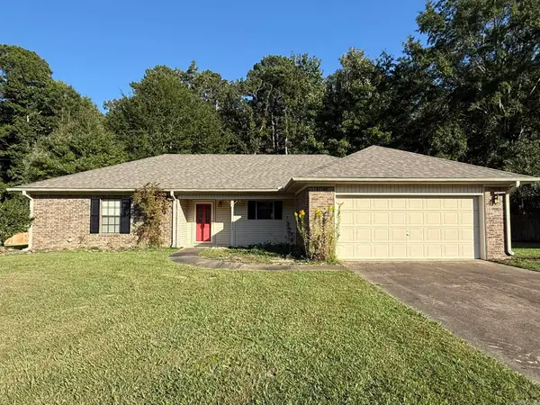 203 Honeysuckle Hills Drive, Redfield, AR 72132