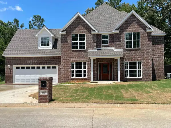 3502 Burdyshaw Dr., Jonesboro, AR 72405