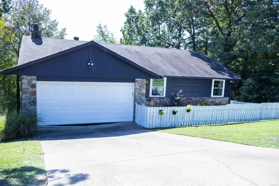 5517 Mcmurtrey Drive, North Little Rock, AR 72118 - Image #2