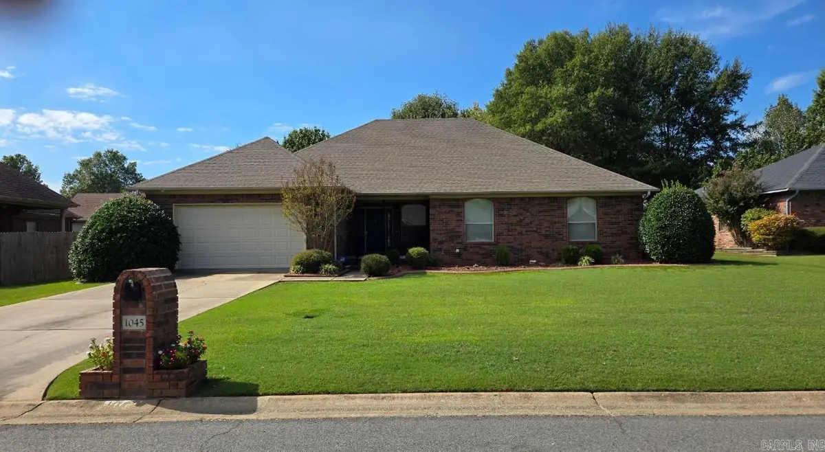 1045 Spatz, Conway, AR 72034 - Image #1