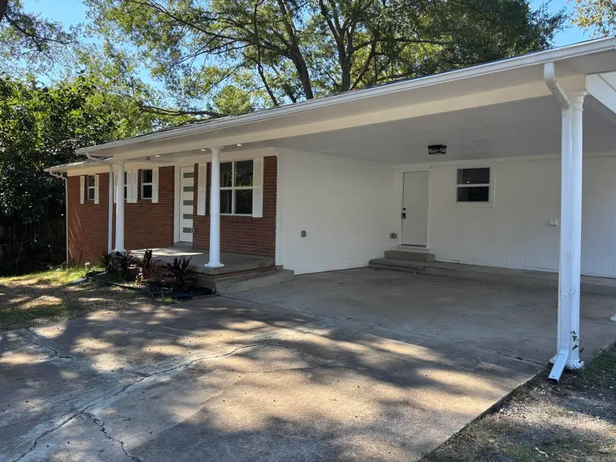 8616 Dreher Ln, Little Rock, AR 72209 - Image #2