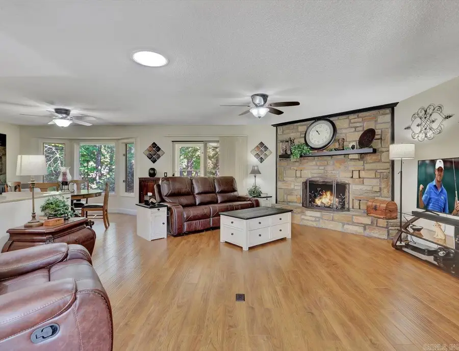 80 Almazan Way, Hot Springs Village, AR 71909 - Image #2