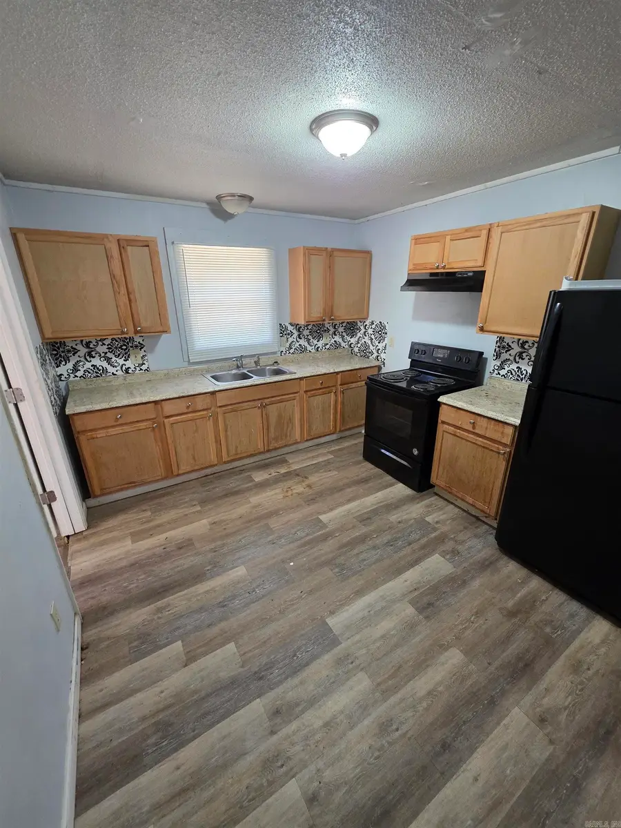 5917 Chaucer Ln, Little Rock, AR 72209 - Image #2