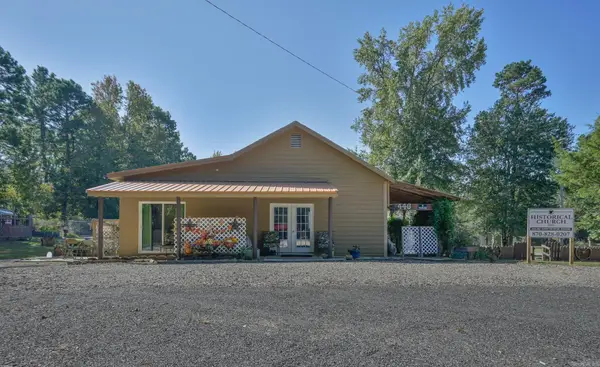 446 Polk Rd 32, Cove, AR 71937