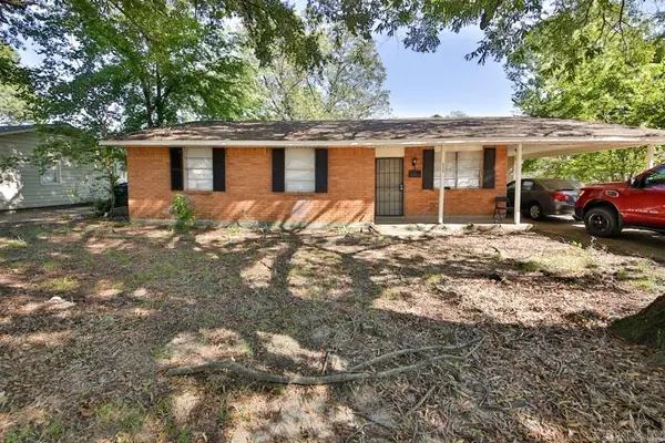 406 Princeton St, West Memphis, AR 72301