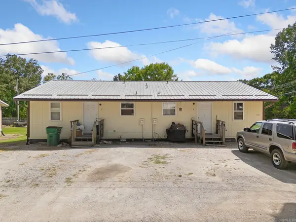 105 E Division Avenue, Yellville, AR 72687