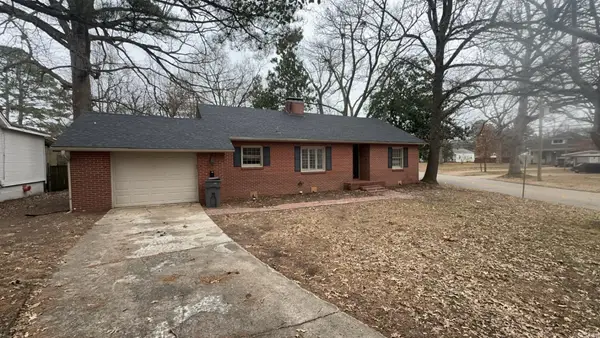 621 W Thomas Avenue, Jonesboro, AR 72401