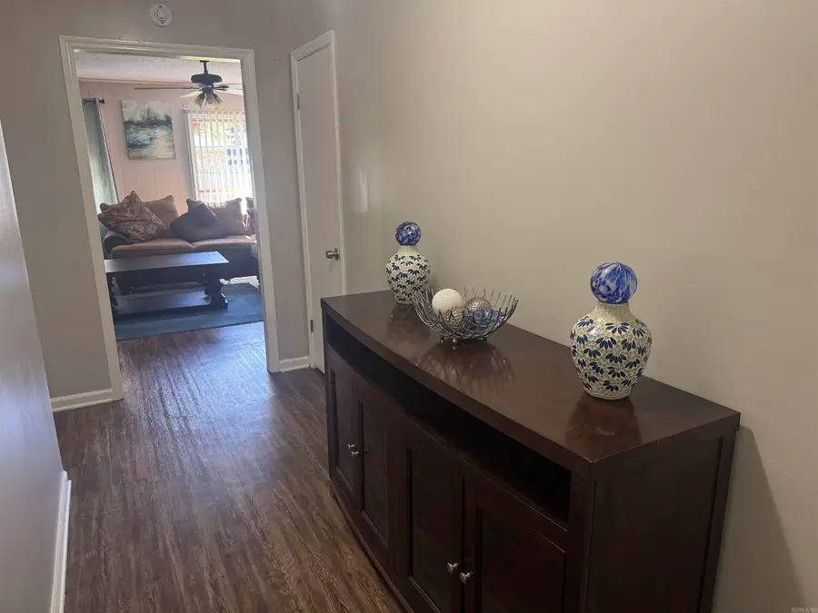 6711 Woodfield Road, Little Rock, AR 72209 - Image #2