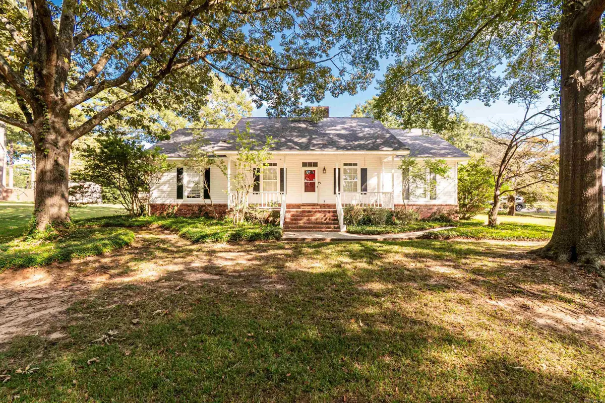 142 Eden St, El Dorado, AR 71730 - Image #1