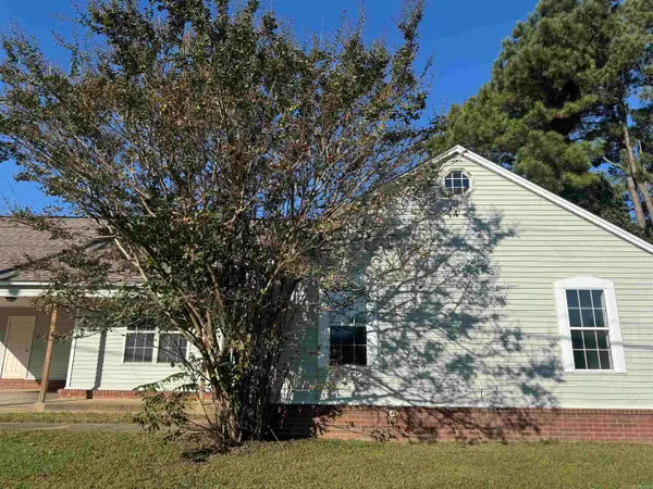 1405 N Main Street, Searcy, AR 72143