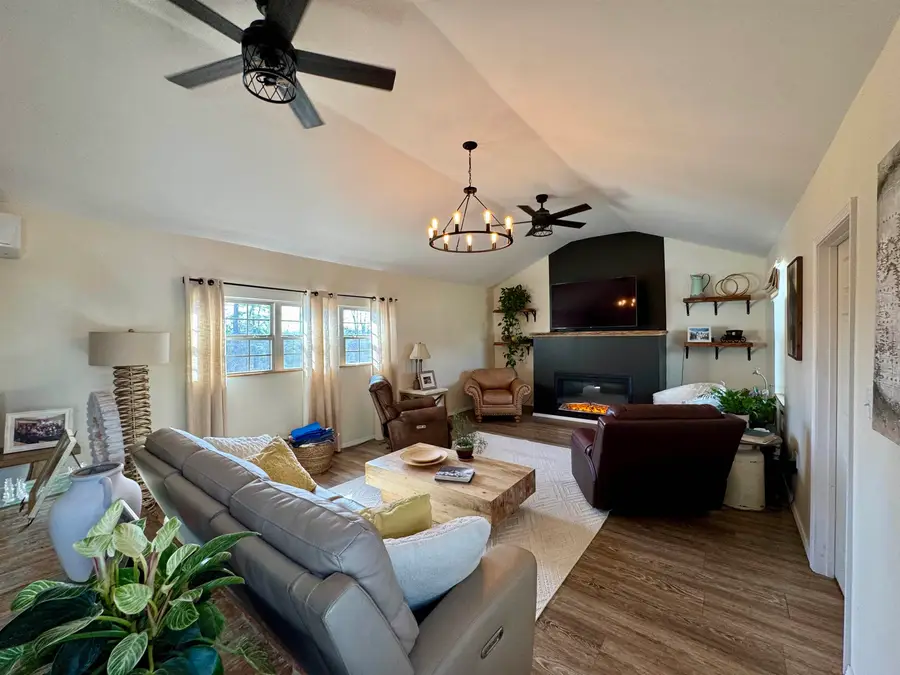 3068 S Ar 9 Hwy, Melbourne, AR 72556 - Image #2