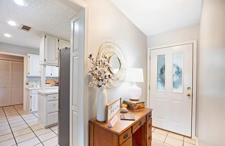 318 Regal Oaks, White Hall, AR 71602 - Image #2