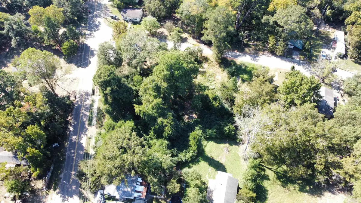 1310 Champagnolle, El Dorado, AR 71730 - Image #1