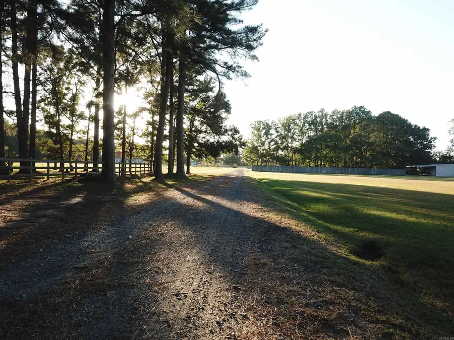 Address Withheld By Seller, Stuttgart, AR 72160 - Image #2