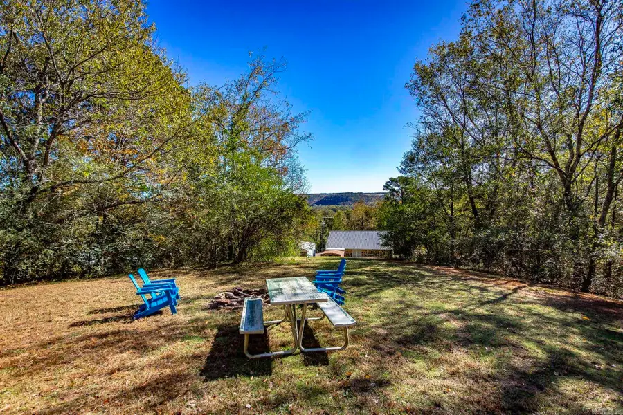 373 Rachael Dr., Shirley, AR 72153 - #3