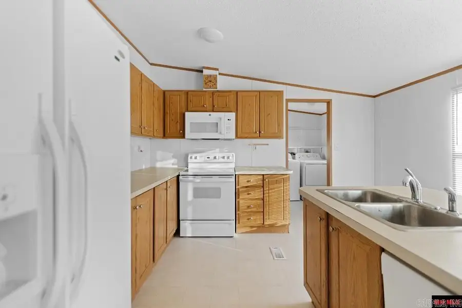 1215 Glenbriar Court, Mountain Home, AR 72653 - Image #3