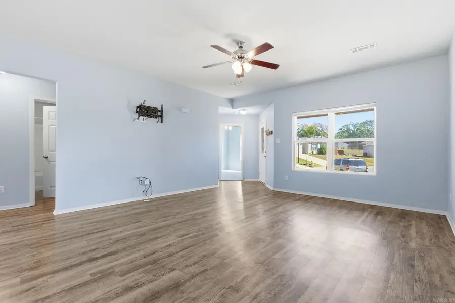 2421 Kenneth Drive, Benton, AR 72015 - Image #3