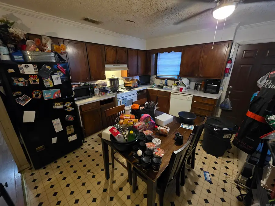 610/612 Newcastle Dr Drive, Sherwood, AR 72120 - Image #2