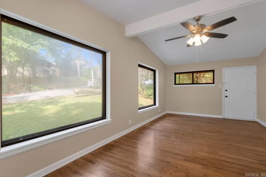 18 Woodcliff Circle, Little Rock, AR 72204 - Image #2