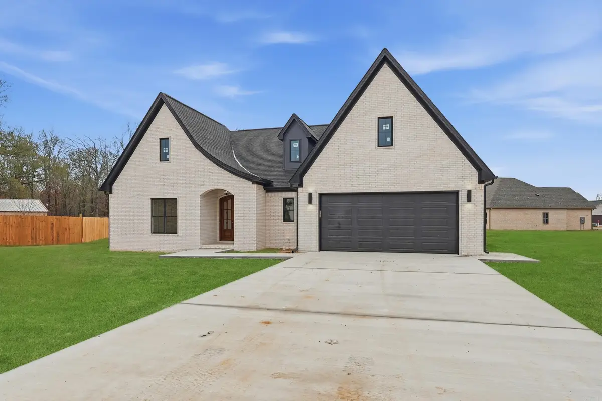 12 Dragonfly Cove, Greenbrier, AR 72058 - Image #1