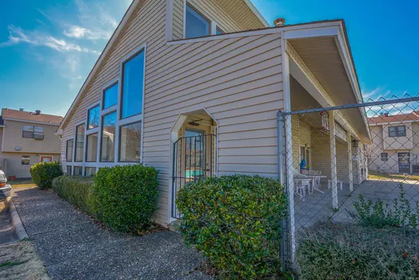 1 Shelby Rd #205, Sherwood, AR 72120