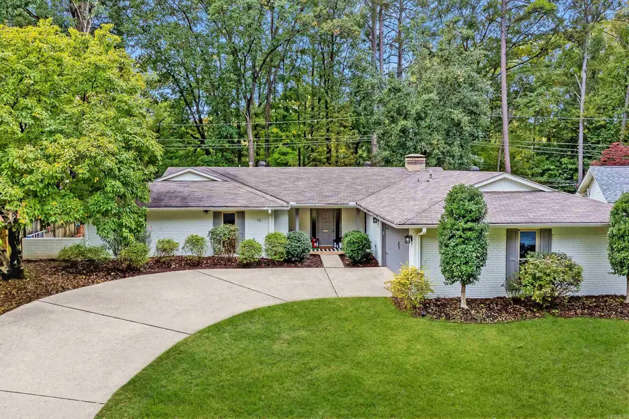 10 Stoney Brook Court, Little Rock, AR 72227 - Image #2