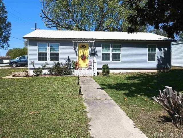 911 W Park Street, Paragould, AR 72450 - #1