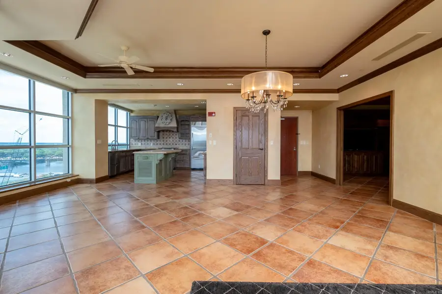 521 President Clinton Avenue #1306, Little Rock, AR 72201 - Image #3