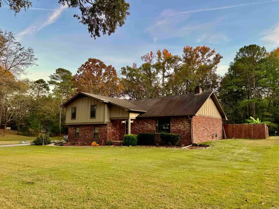 196 Jackson Manor Court, Hot Springs, AR 71913 - Image #2